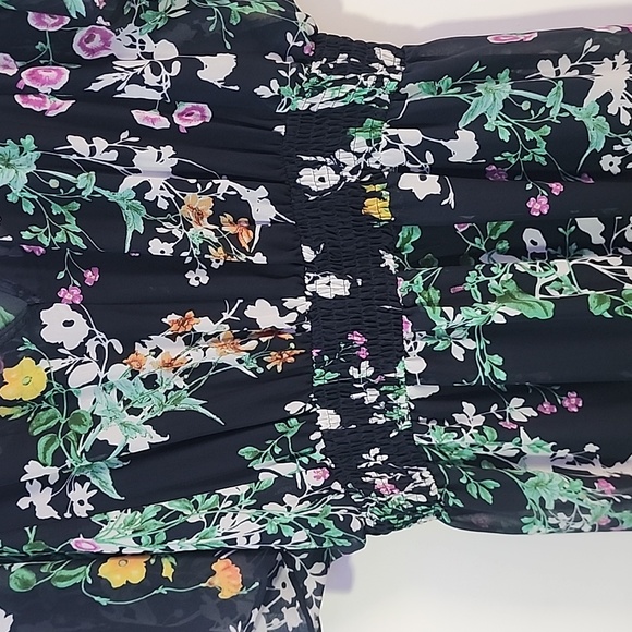 Taylor Dress - Picture 2 of 3